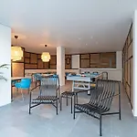 卡马里海滩酒店