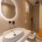 Szálloda Kamari Beach Hotel 3*