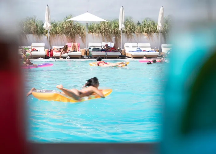 Kamari Beach Hotel 3* Kamári