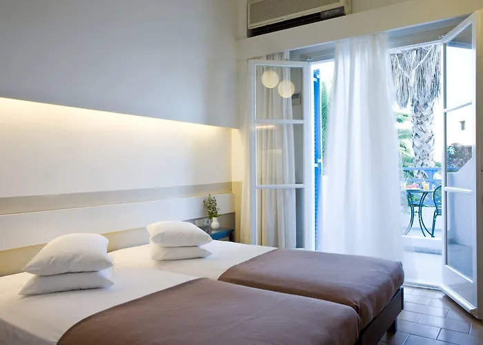 Hotel Kamari Beach Hotel 3*