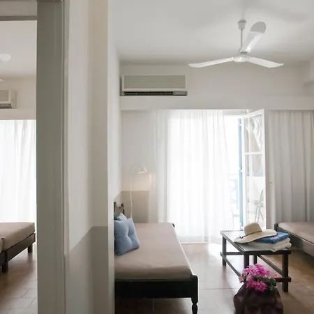 Hotel Kamari Beach Hotel 3*