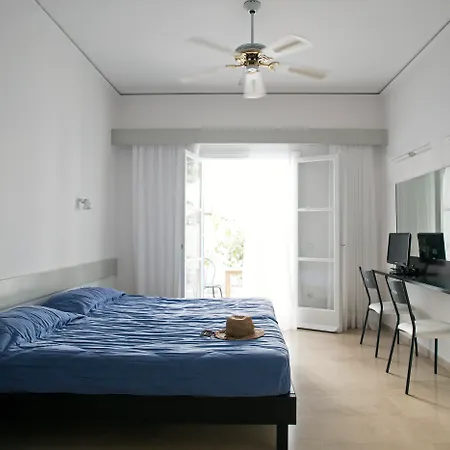 Kamari Beach Hotel 3* Kamári