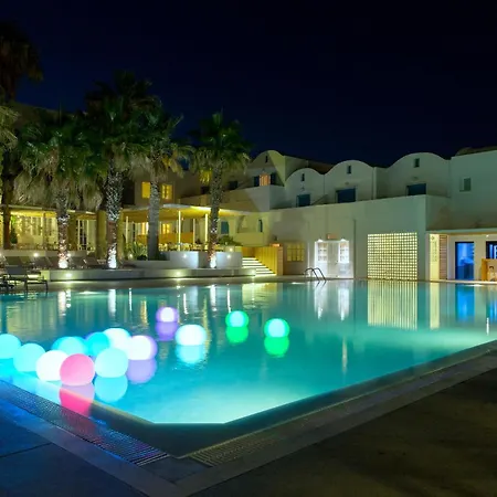 מלון Kamari Beach Hotel