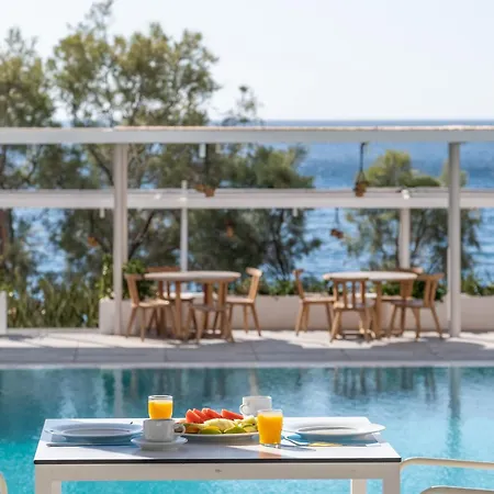 Kamari Beach Hotel ホテル Kamári