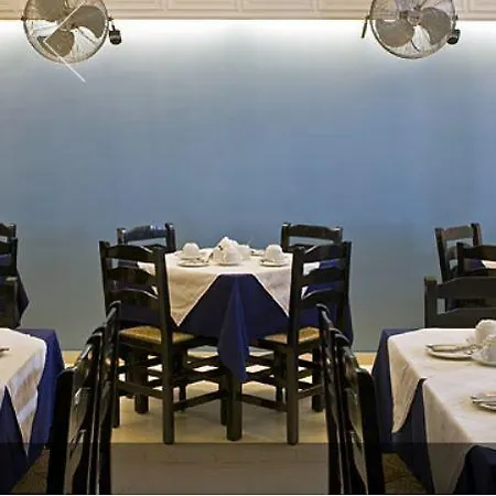 Kamari Beach Hotel 3* Kamári