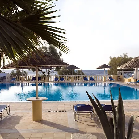 Kamari Beach Hotel 3* Kamári