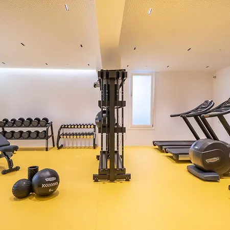 Kamari Beach Hotel ホテル