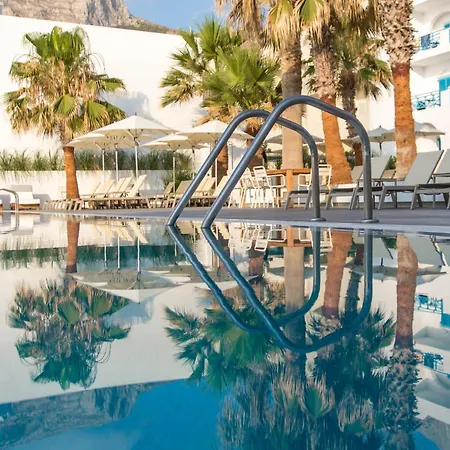 מלון Kamari Beach Hotel Kamári