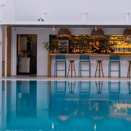 מלון Kamari Beach Hotel Kamári