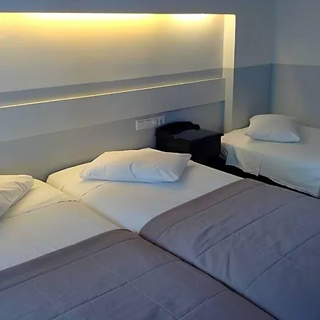 Kamari Beach Hotel Hotel 3*