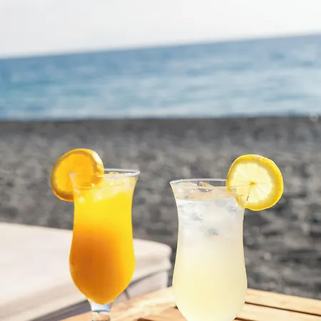卡马里海滩酒店 3* Kamári