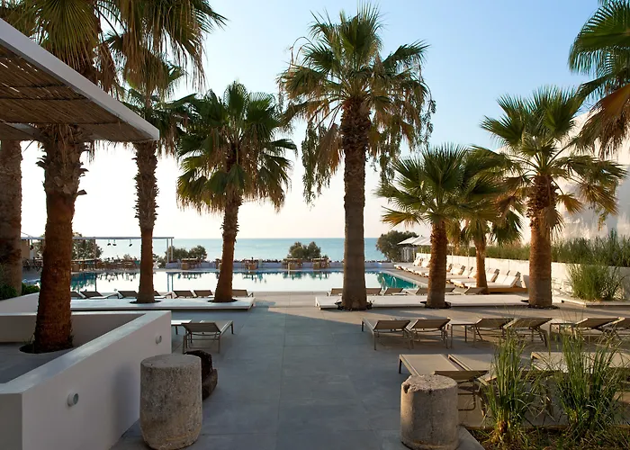 ホテル Kamari Beach Hotel 3*