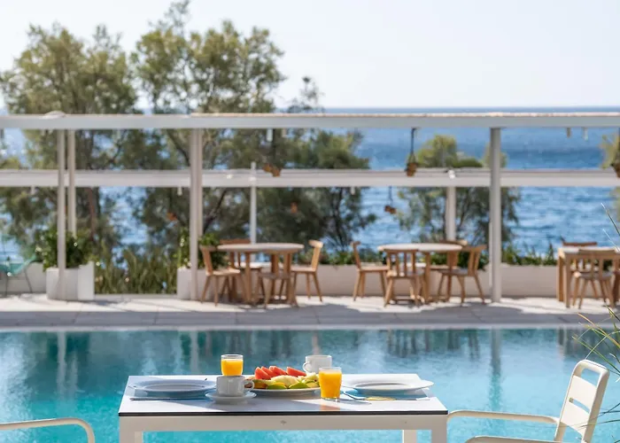 Kamari Beach Hotel ホテル Kamári