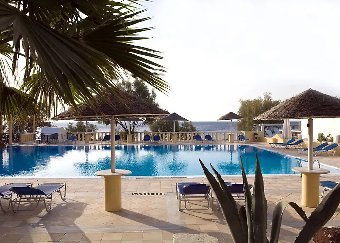 Kamari Beach Hotel 3* Kamári