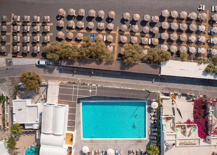 كاماري بيتش Kamári