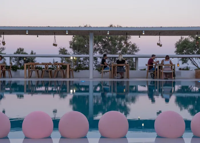 Kamari Beach Hotel ホテル