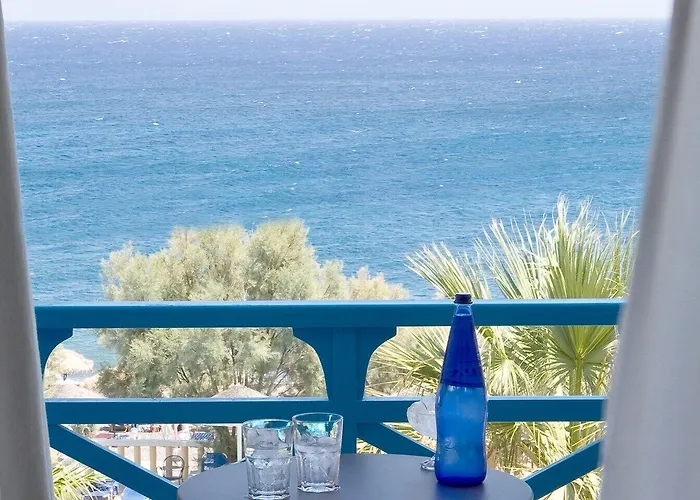 Szálloda Kamari Beach Hotel