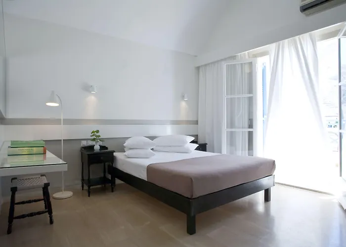 Kamari Beach Hotel 3* Kamári