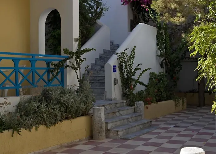 카마리 비치 호텔 3*