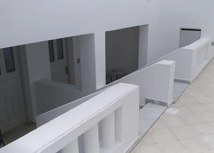 Otel Kamari Beach Hotel 3*