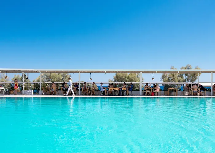 Kamari Beach Hotel Otel